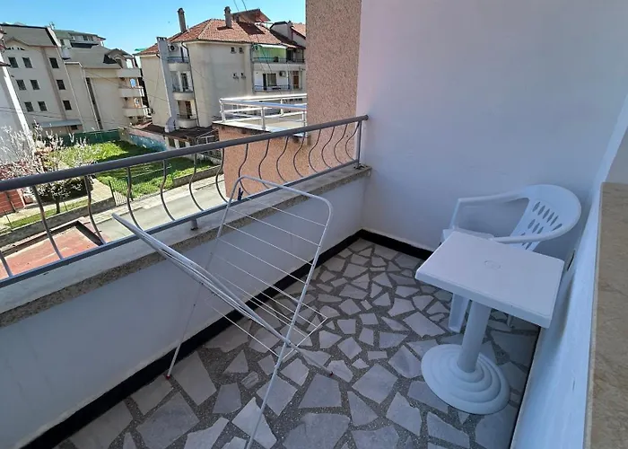 йоана ゲストハウス 3*